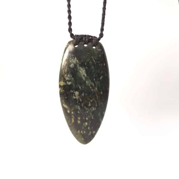 niho, rau, tooth, leaf, ringbolt, pounamu, taonga (4)