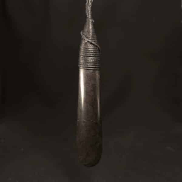 pakohe, roimata, drop, tear drop, taonga, (1) pakohe, roimata, drop, tear drop, taonga, (1)