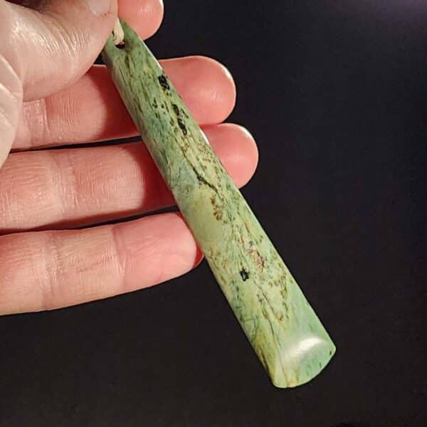 roimata, pendant, pounamu, inanga, raukaraka, taonga jade, (6) roimata, pendant, pounamu, inanga, raukaraka, taonga jade, (6)