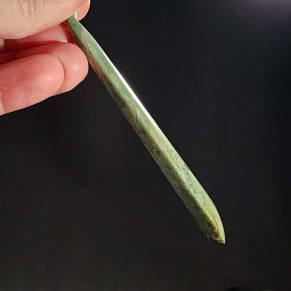 roimata, pendant, pounamu, inanga, raukaraka, taonga jade, (8) roimata, pendant, pounamu, inanga, raukaraka, taonga jade, (8)