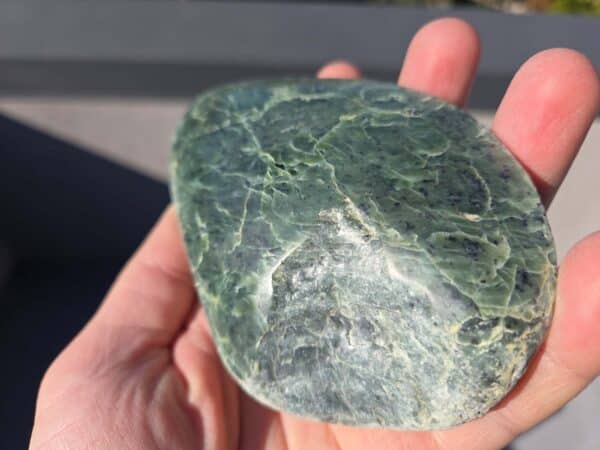 Touchstone, pounamu, display stone, mauri stone, kohatu, taonga, maori, kawakawa (3) Touchstone, pounamu, display stone, mauri stone, kohatu, taonga, maori, kawakawa (3)