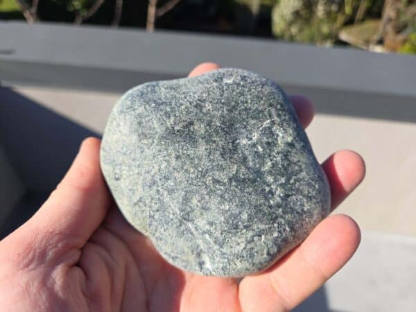 Touchstone, pounamu, display stone, mauri stone, kohatu, taonga, maori, kawakawa (6) Touchstone, pounamu, display stone, mauri stone, kohatu, taonga, maori, kawakawa (6)