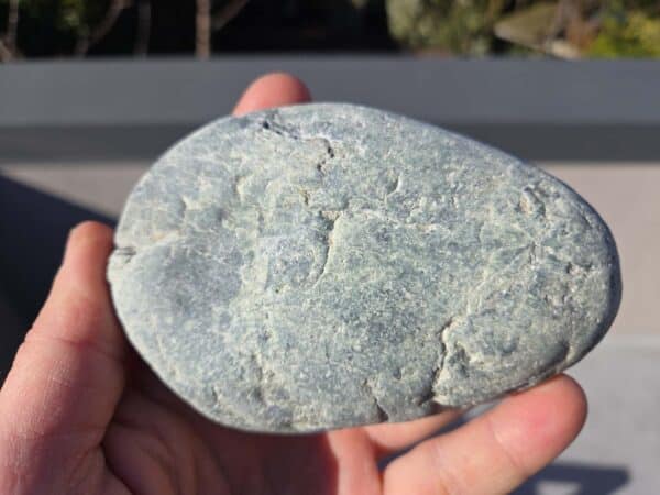 Touchstone, pounamu, display stone, mauri stone, kohatu, taonga, maori, kawakawa (6) Touchstone, pounamu, display stone, mauri stone, kohatu, taonga, maori, kawakawa (6)