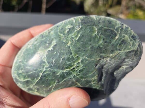 Touchstone, pounamu, display stone, mauri stone, kohatu, taonga, maori, kawakawa (7) Touchstone, pounamu, display stone, mauri stone, kohatu, taonga, maori, kawakawa (7)