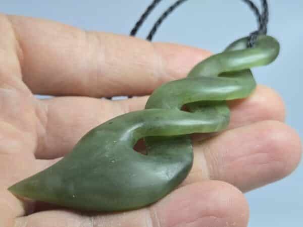 pounamu, nephrite, jade, kahurangi, hapopo, twist, pikorua, triple. (1) pounamu, nephrite, jade, kahurangi, hapopo, twist, pikorua, triple. (1)