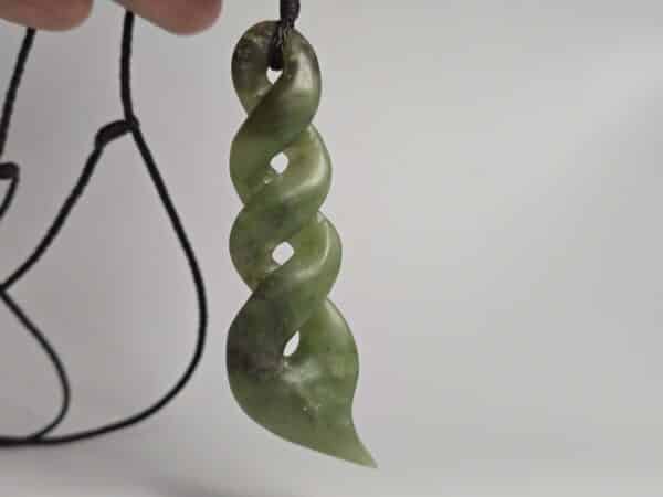 pounamu, nephrite, jade, kahurangi, hapopo, twist, pikorua, triple. (7) pounamu, nephrite, jade, kahurangi, hapopo, twist, pikorua, triple. (7)