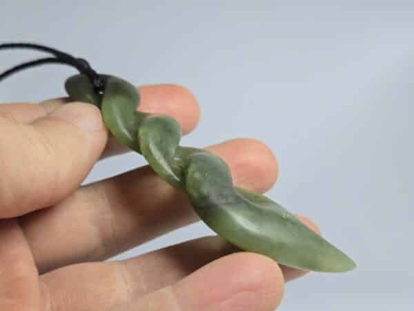 pounamu, nephrite, jade, kahurangi, hapopo, twist, pikorua, triple. (8) pounamu, nephrite, jade, kahurangi, hapopo, twist, pikorua, triple. (8)