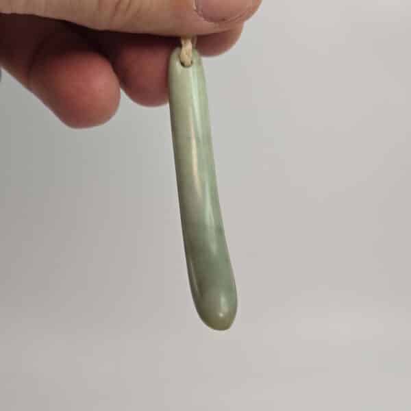 Inanga, kapeu, maori, taonga, nephrite, jade (5) Inanga, kapeu, maori, taonga, nephrite, jade (5)