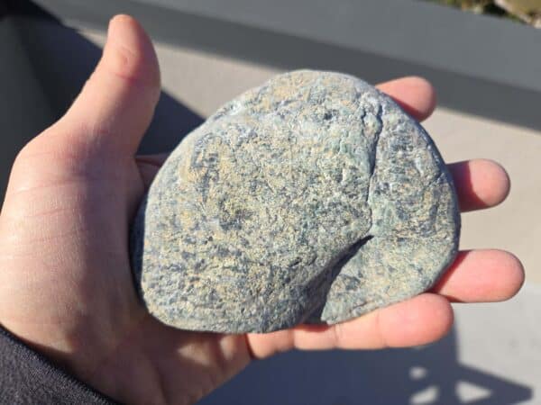 Touchstone, pounamu, display stone, mauri stone, kohatu, taonga, maori, gem, vein (4) Touchstone, pounamu, display stone, mauri stone, kohatu, taonga, maori, gem, vein (4)