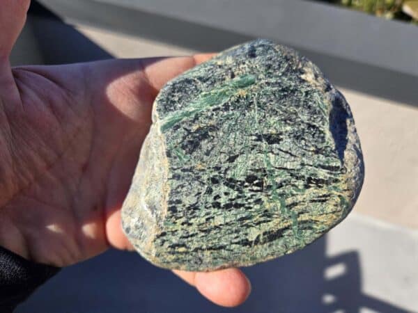 Touchstone, pounamu, display stone, mauri stone, kohatu, taonga, maori, gem, vein (6) Touchstone, pounamu, display stone, mauri stone, kohatu, taonga, maori, gem, vein (6)