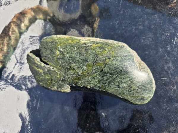 Touchstone, pounamu, display stone, mauri stone, kohatu, taonga, maori, yellow (1) Touchstone, pounamu, display stone, mauri stone, kohatu, taonga, maori, yellow (1)