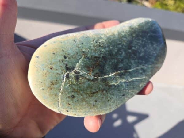 Touchstone, pounamu, taonga, display, mauri. (2) Touchstone, pounamu, taonga, display, mauri. (2)