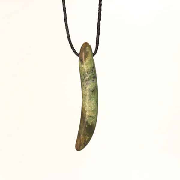 kapeu, pounamu, taonga, pendant (10)