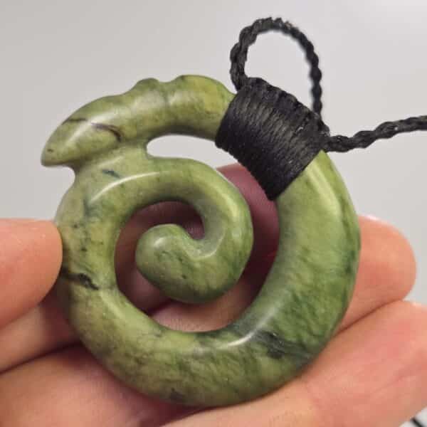 koropepe, tuna, pounamu (2) koropepe, tuna, pounamu (2)