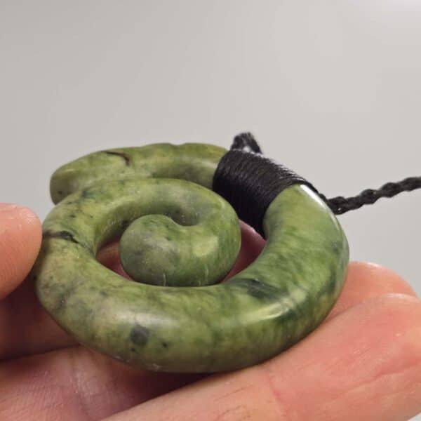 koropepe, tuna, pounamu (3) koropepe, tuna, pounamu (3)