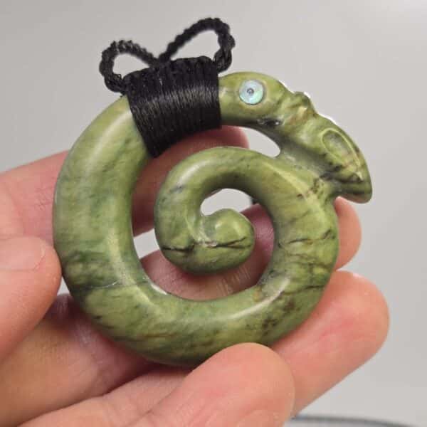 koropepe, tuna, pounamu (7) koropepe, tuna, pounamu (7)