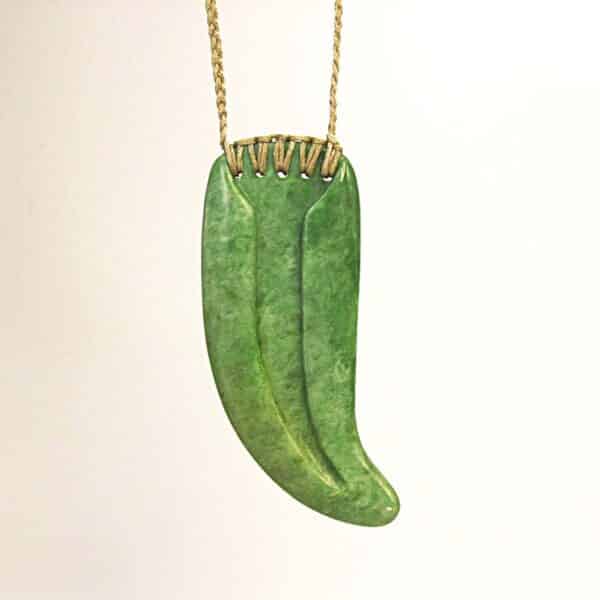 niho, tooth, taonga, pounamu, jade, nephrite (5)