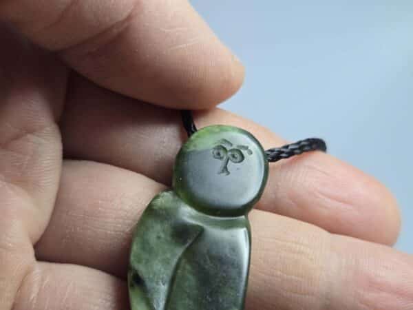 ruru, owl, morepork, kawakawa, jade, pounamu, nephrite. taonga. (5) ruru, owl, morepork, kawakawa, jade, pounamu, nephrite. taonga. (5)