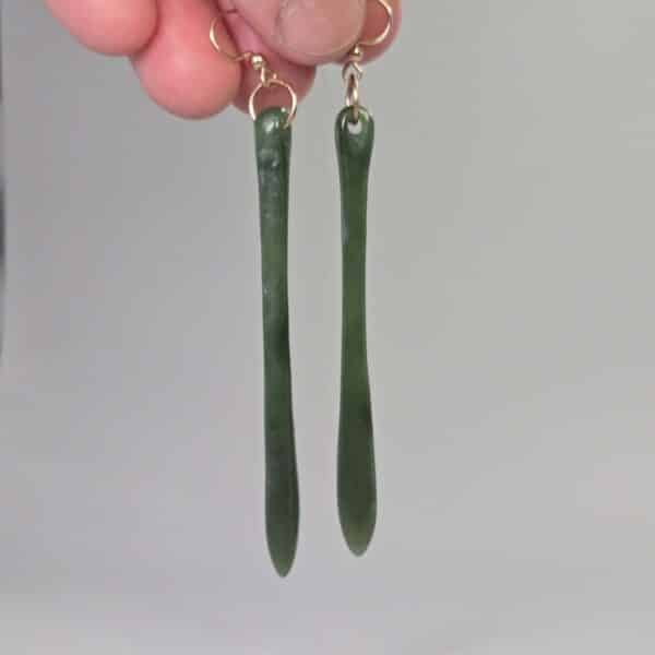 Inanga, earrings, drops, hoe, waka hoe, paddle, taonga, pounamu (6) Inanga, earrings, drops, hoe, waka hoe, paddle, taonga, pounamu (6)