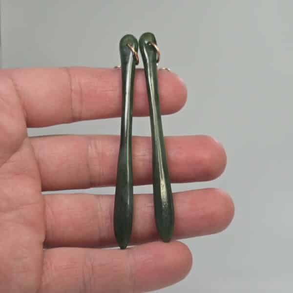 Inanga, earrings, drops, hoe, waka hoe, paddle, taonga, pounamu (7) Inanga, earrings, drops, hoe, waka hoe, paddle, taonga, pounamu (7)