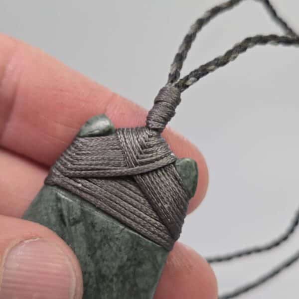 Pounamu, toki, taonga (10) Pounamu, toki, taonga (10)