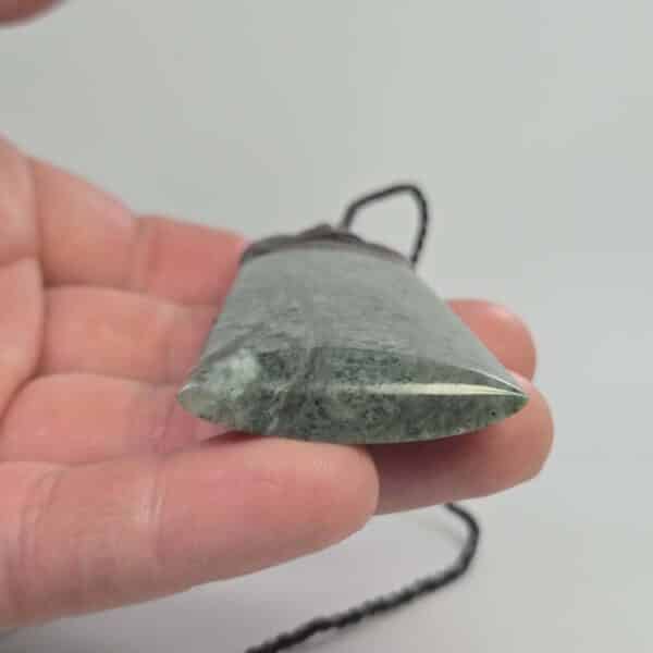 Pounamu, toki, taonga (9) Pounamu, toki, taonga (9)