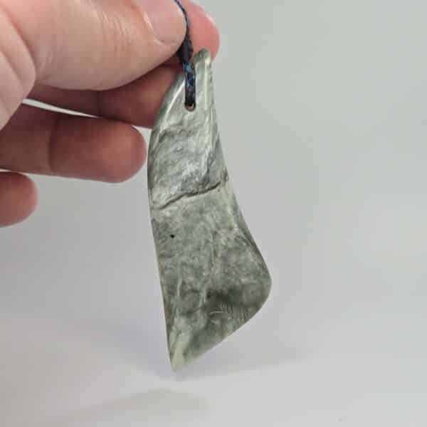 freeform, drop, roimata, taonga, tangiwai, pounamu (6) freeform, drop, roimata, taonga, tangiwai, pounamu (6)