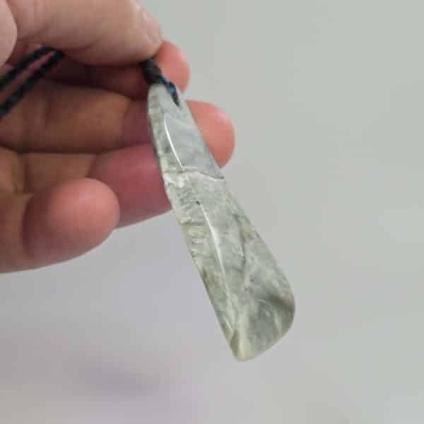 freeform, drop, roimata, taonga, tangiwai, pounamu (9) freeform, drop, roimata, taonga, tangiwai, pounamu (9)