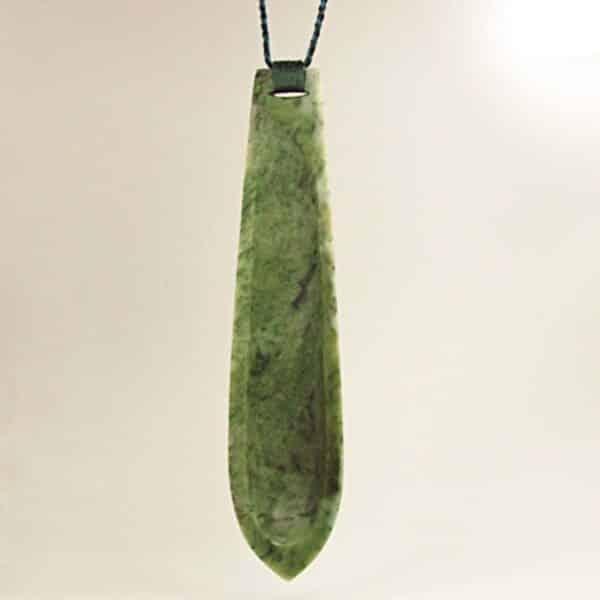 waka here, hapene, taonga, pounamu, (2)