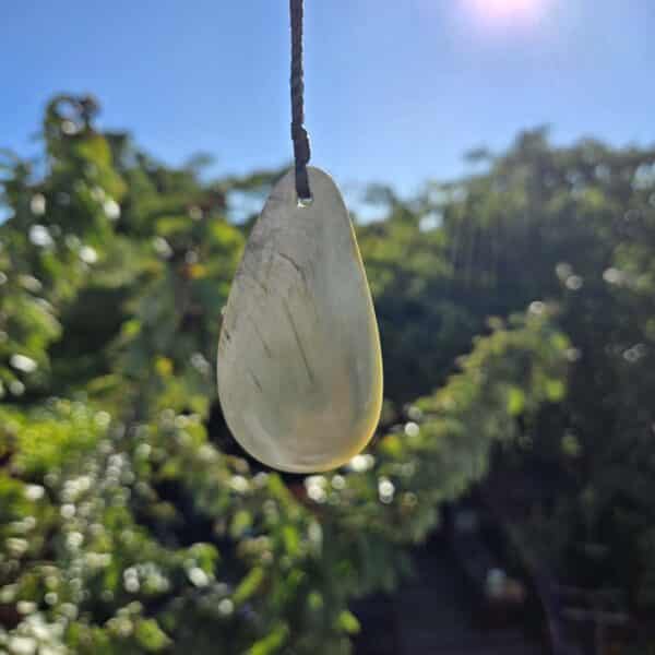 Roimata, taonga, pounamu, jade, inanga, (5) Roimata, taonga, pounamu, jade, inanga, (5)