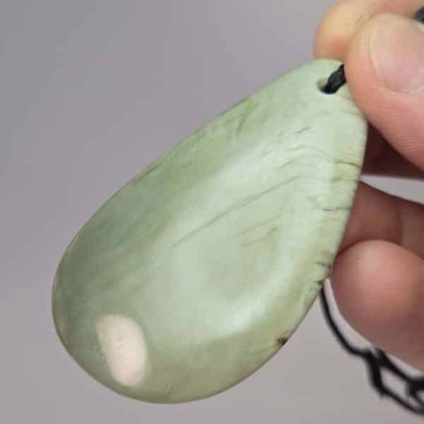 Roimata, taonga, pounamu, jade, inanga, (7) Roimata, taonga, pounamu, jade, inanga, (7)