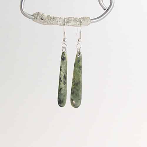 Kōkopu Pounamu Roimata Earrings – Reflection and Renewal