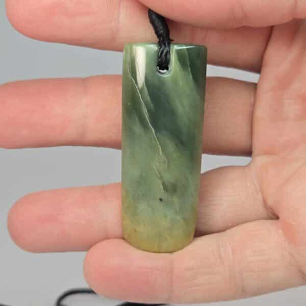 inanga, jade, pounamu, toki, taonga (1) inanga, jade, pounamu, toki, taonga (1)