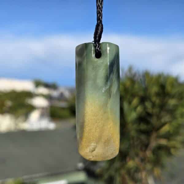 inanga, jade, pounamu, toki, taonga (5) inanga, jade, pounamu, toki, taonga (5)