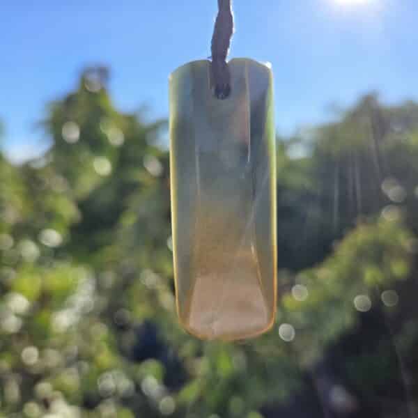 inanga, jade, pounamu, toki, taonga (6) inanga, jade, pounamu, toki, taonga (6)