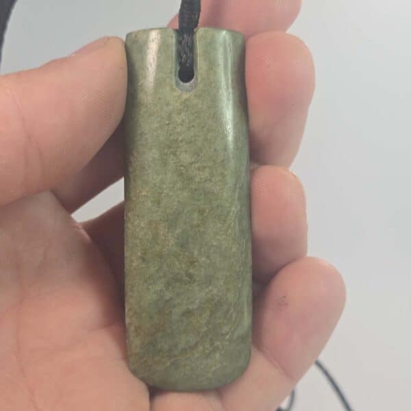 pounamu, toki, taonga, jade, nephrite (7) pounamu, toki, taonga, jade, nephrite (7)