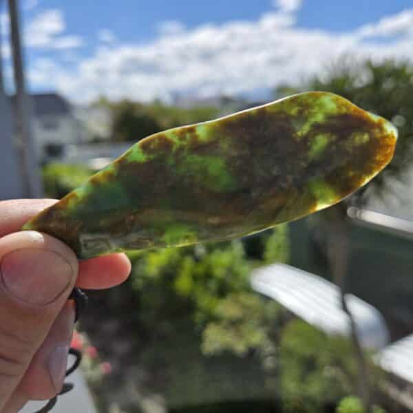 taonga, pounamu, flower jade, nephrite, roimata (2) taonga, pounamu, flower jade, nephrite, roimata (2)