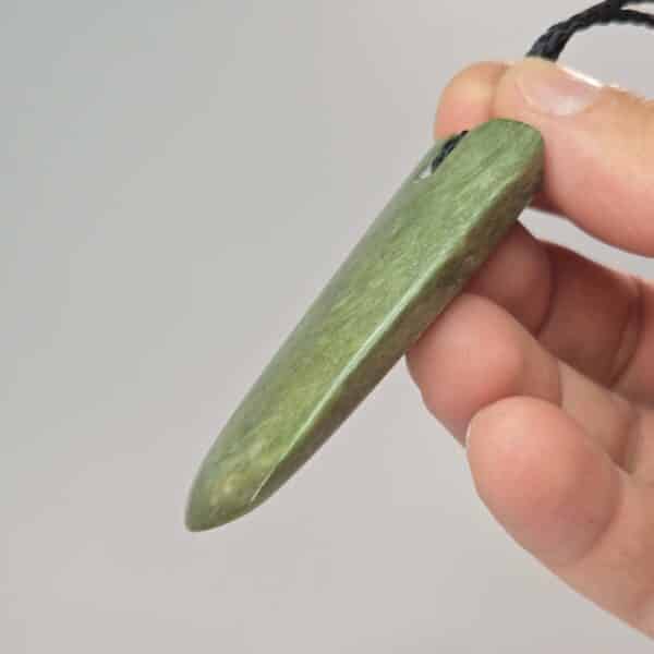 jade, pounamu, toki, taonga (1) jade, pounamu, toki, taonga (1)