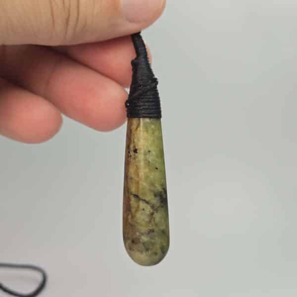 taonga, pounamu, roimata (5) taonga, pounamu, roimata (5)