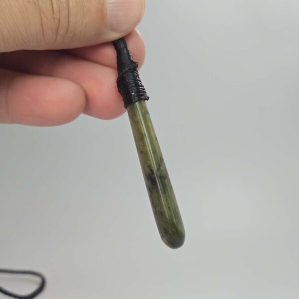 taonga, pounamu, roimata (6) taonga, pounamu, roimata (6)