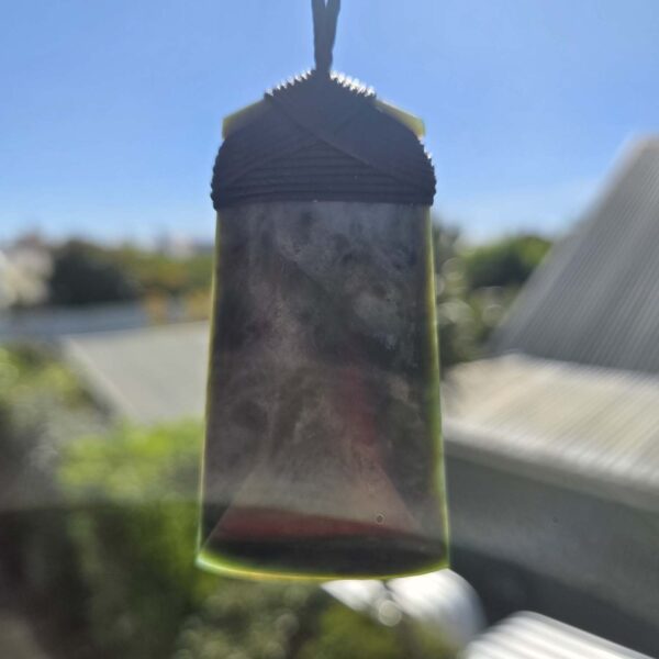 Cam109 Toki, pounamu, jade, nephrite, taonga, inanga, (6) Cam109 Toki, pounamu, jade, nephrite, taonga, inanga, (6)