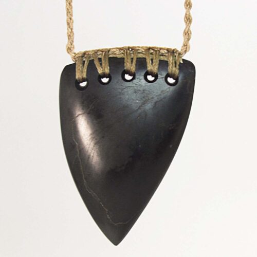 Niho Taniwha o Whakaraupō