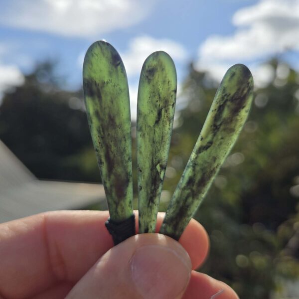 Cam116 Earrings, roimata, pounamu, set (6) Cam116 Earrings, roimata, pounamu, set (6)