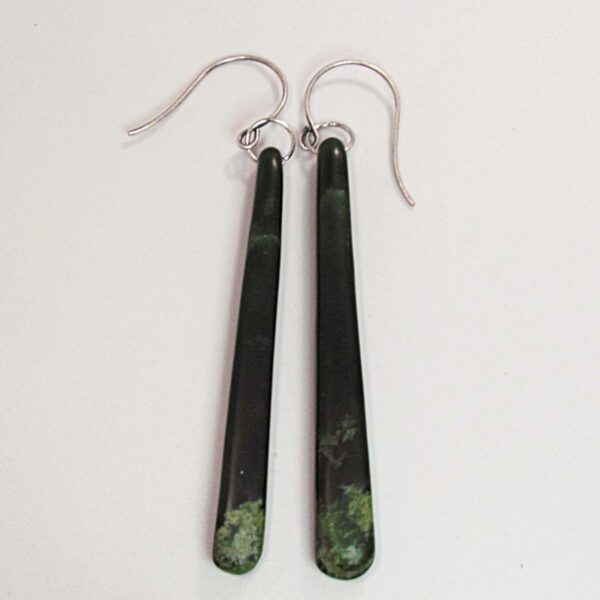 Cam117 Earrings, long, roimata, flower jade, pounamu (1)