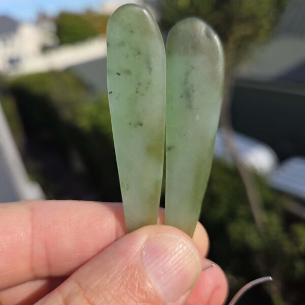 Cam122 Earrings, pounamu, inanga, taonga (3) Cam122 Earrings, pounamu, inanga, taonga (3)