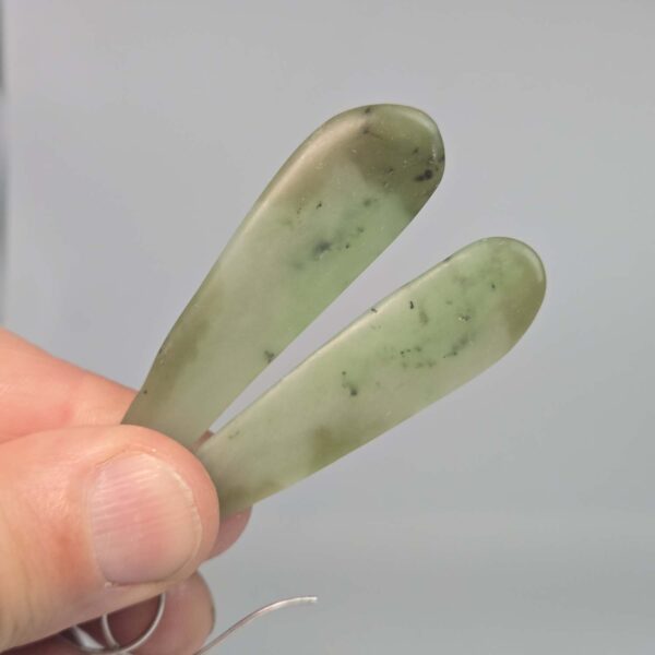 Cam122 Earrings, pounamu, inanga, taonga (4) Cam122 Earrings, pounamu, inanga, taonga (4)