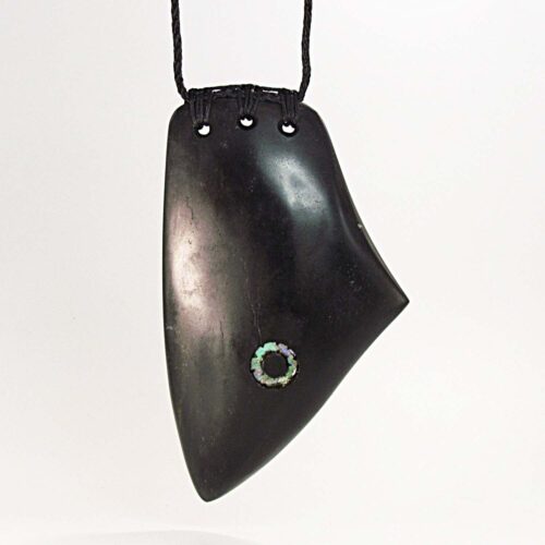 Mako Kōhatu – Basalt Shark Taonga