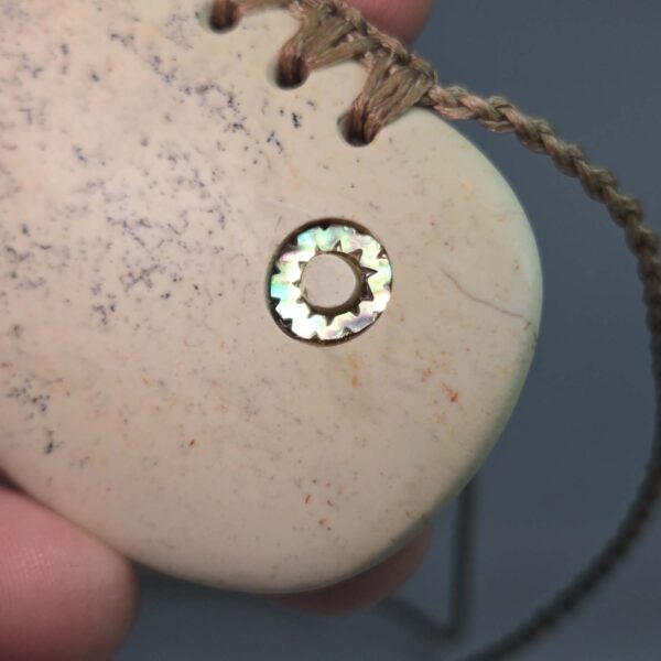 Cam127 Taonga, pakeho, limestone, tohorā, whale (7) Cam127 Taonga, pakeho, limestone, tohorā, whale (7)