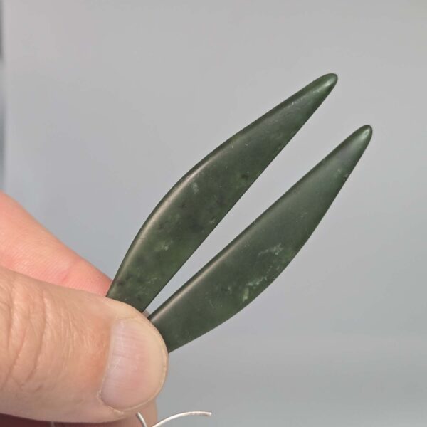 Cam128 Earrings, roimata, kawakawa (4) Cam128 Earrings, roimata, kawakawa (4)