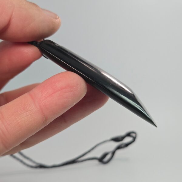 Dav16 Toki, pounamu, kawakawa, jade, taonga (1) Dav16 Toki, pounamu, kawakawa, jade, taonga (1)